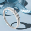 Iselin alliansering i hvitt gull med diamanter - 8503030
