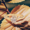 Forlovelsesring med Oval Lab Grown diamant i 0.70 ct og River (E) -VS2 - LG070gg
