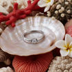 Iselin alliansering i hvitt gull med diamant - 8501010