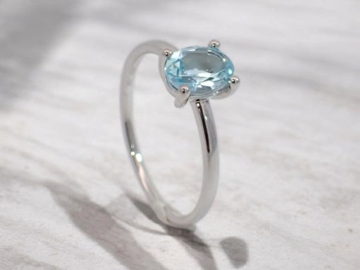 Gullring i 14kt med Topas Sky Blue Oval - Bur620400hvt