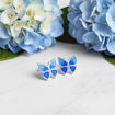 Øredobber i sølv Sommerfugl, blå glassemalje. AMORIN - 842112