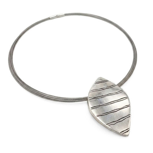 Smykke i lite sølv Bladverk. HILLESTAD - AB341S