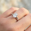 Forlovelsesring i gult gull med oval Lab Grown diamant 0,73 ct River (D) - VS2. Leticia - 18007073LG