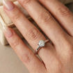 Forlovelsesring i hvitt gull med lab grown diamant 1,00 ct  River (E) - VVS2. Diona - 18001100LG