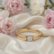 Forlovelsesring i gult gull med 0,20 ct diamant-85010200