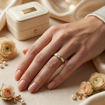 Iselin alliansering med diamant i gult gull- 85010070